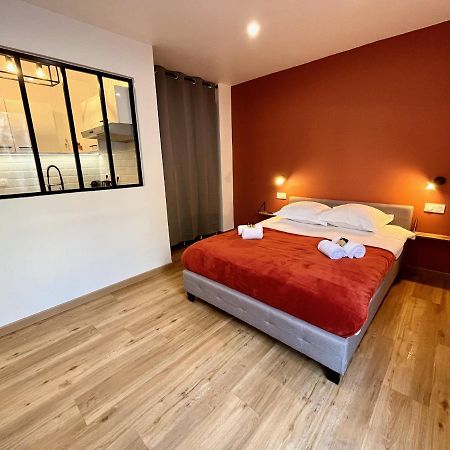 Studio Avec Grande Terrasse Et Parking Privatifs Caen Bagian luar foto
